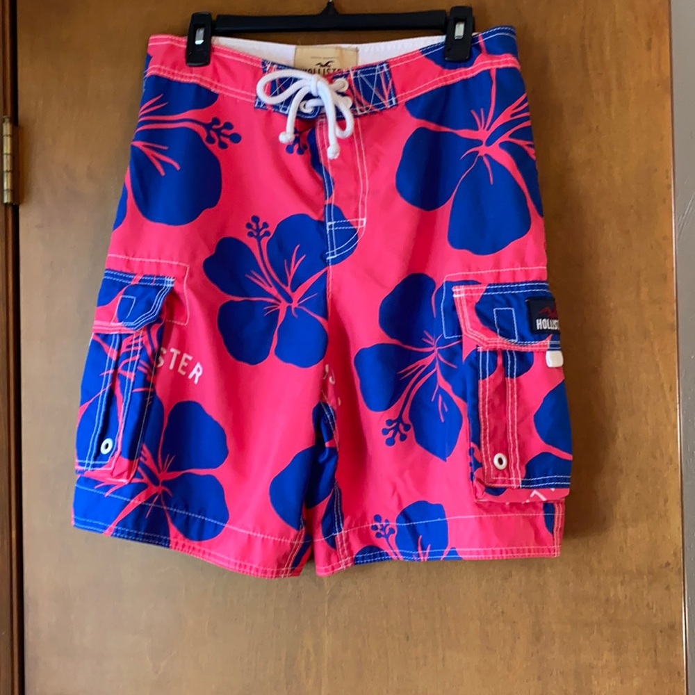 Hollister Mens swim shorts. Size M